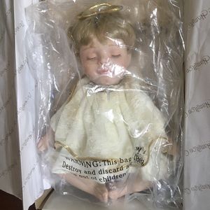 VTG 1997 The Hamilton Collection Porcelain Doll